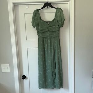 Hollister Sage Green Puff-Sleeve Midi Dress
